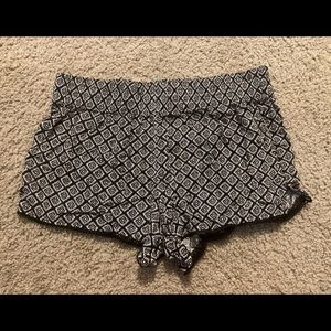 Women’s shorts size 4-6
